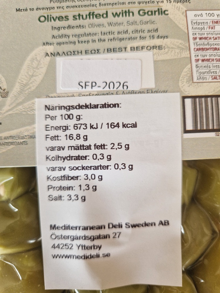 Gröna oliver med vitlök, 250 gr - Mediterranean Deli