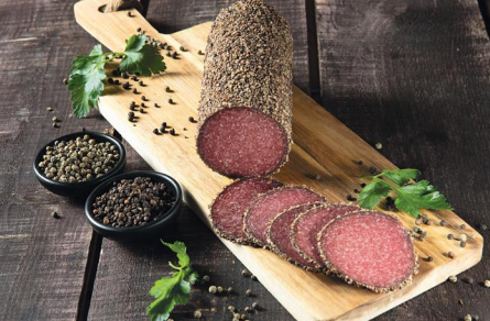 Salami med beläggning av peppar (lufttorkad) 150gr